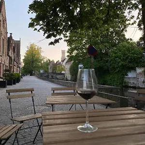 https://canal-central.bruges-hotels.info