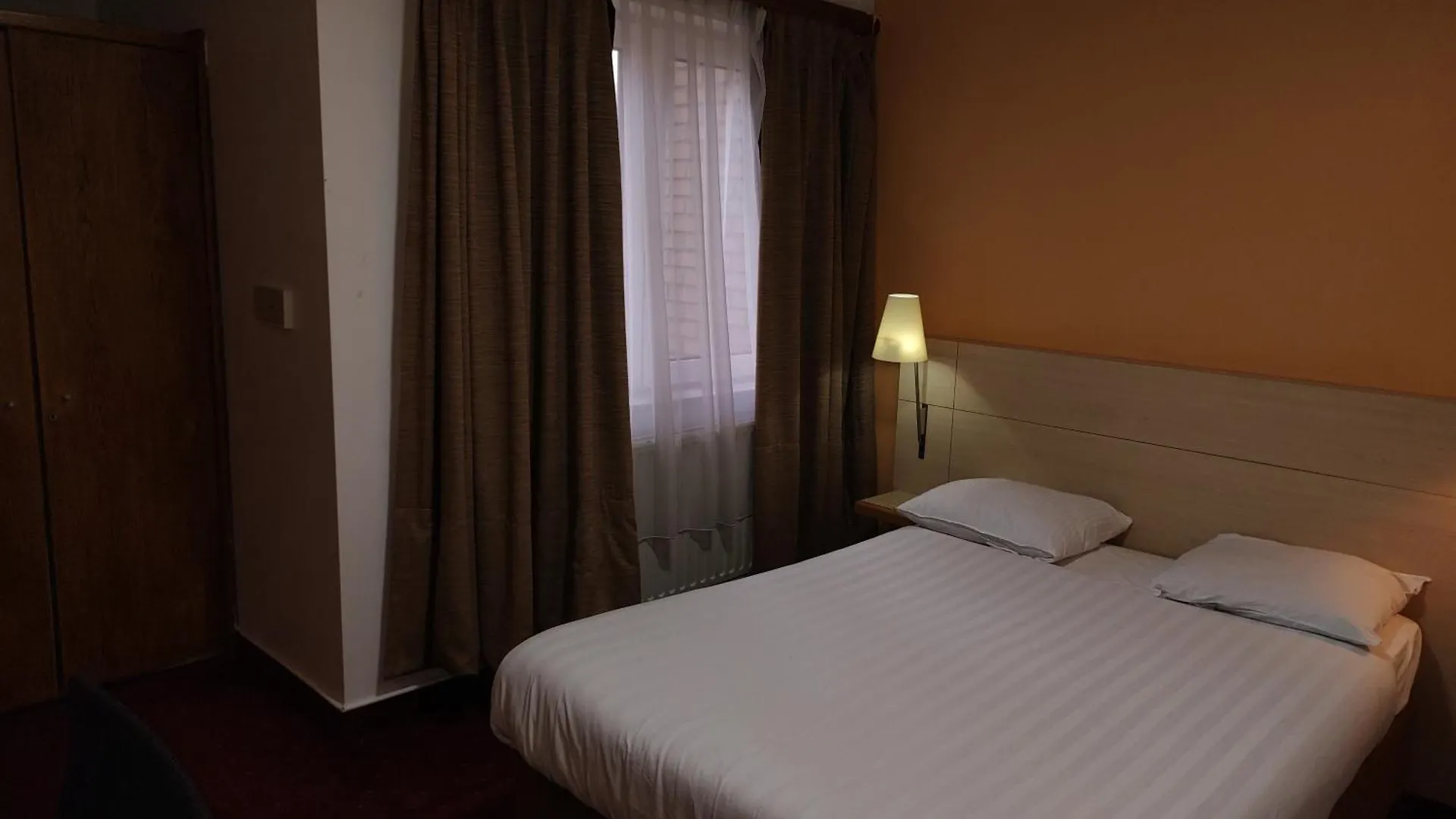**  Hotel Evergreen Woluwe-Saint-Lambert Βέλγιο